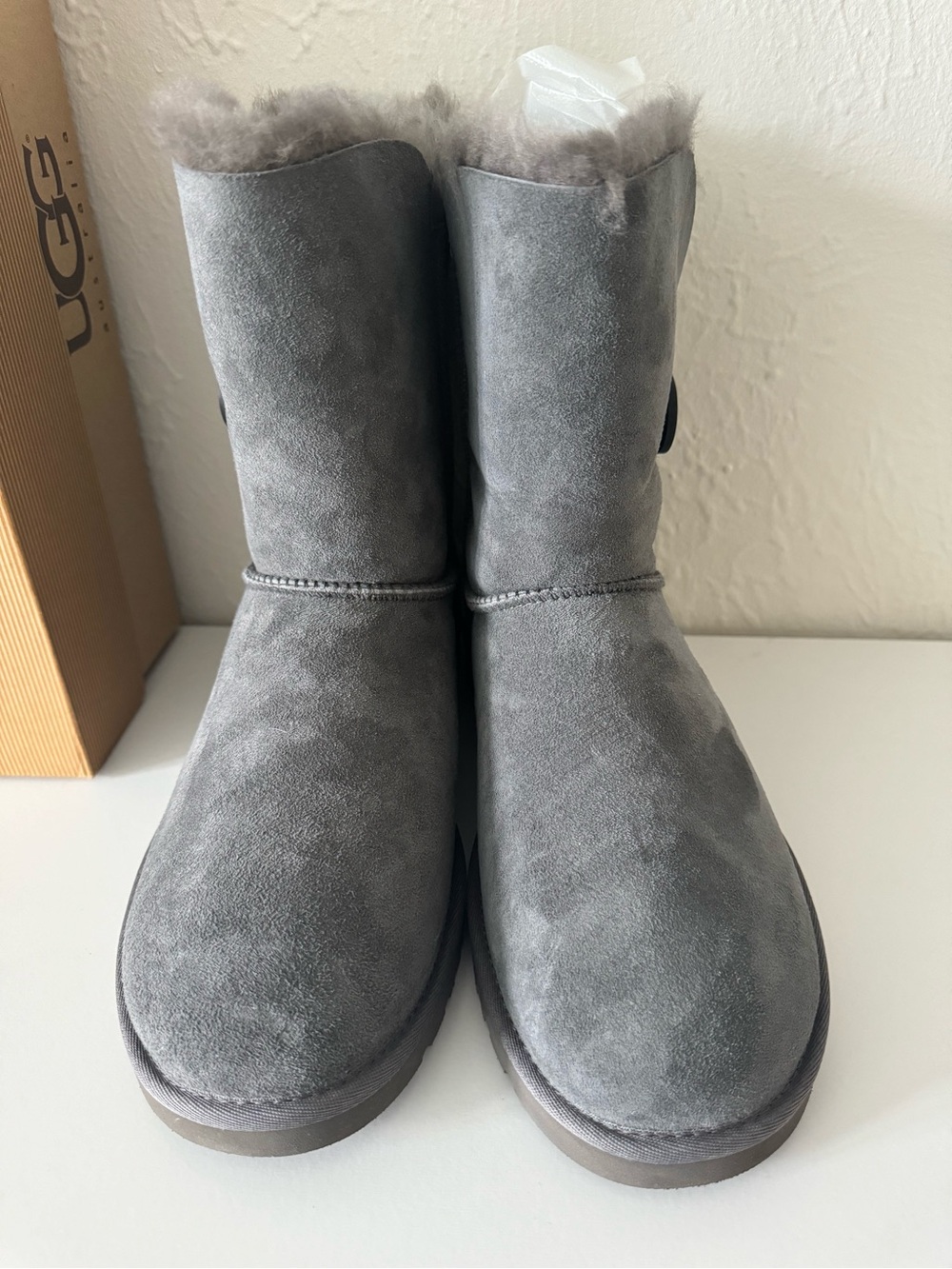 UGG Bailey Button Boot Sz 9 - Picture 5 of 10